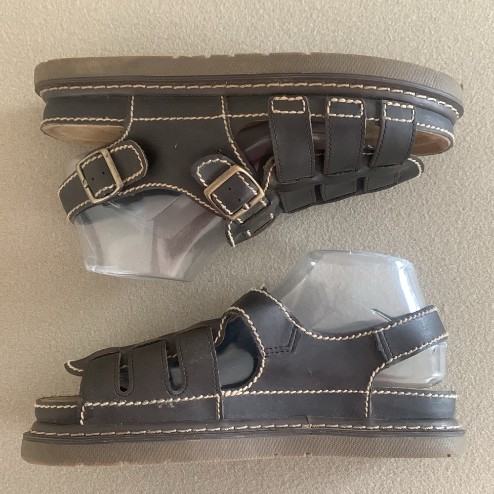 Classic Women's Brown Leather Fisherman Sandals